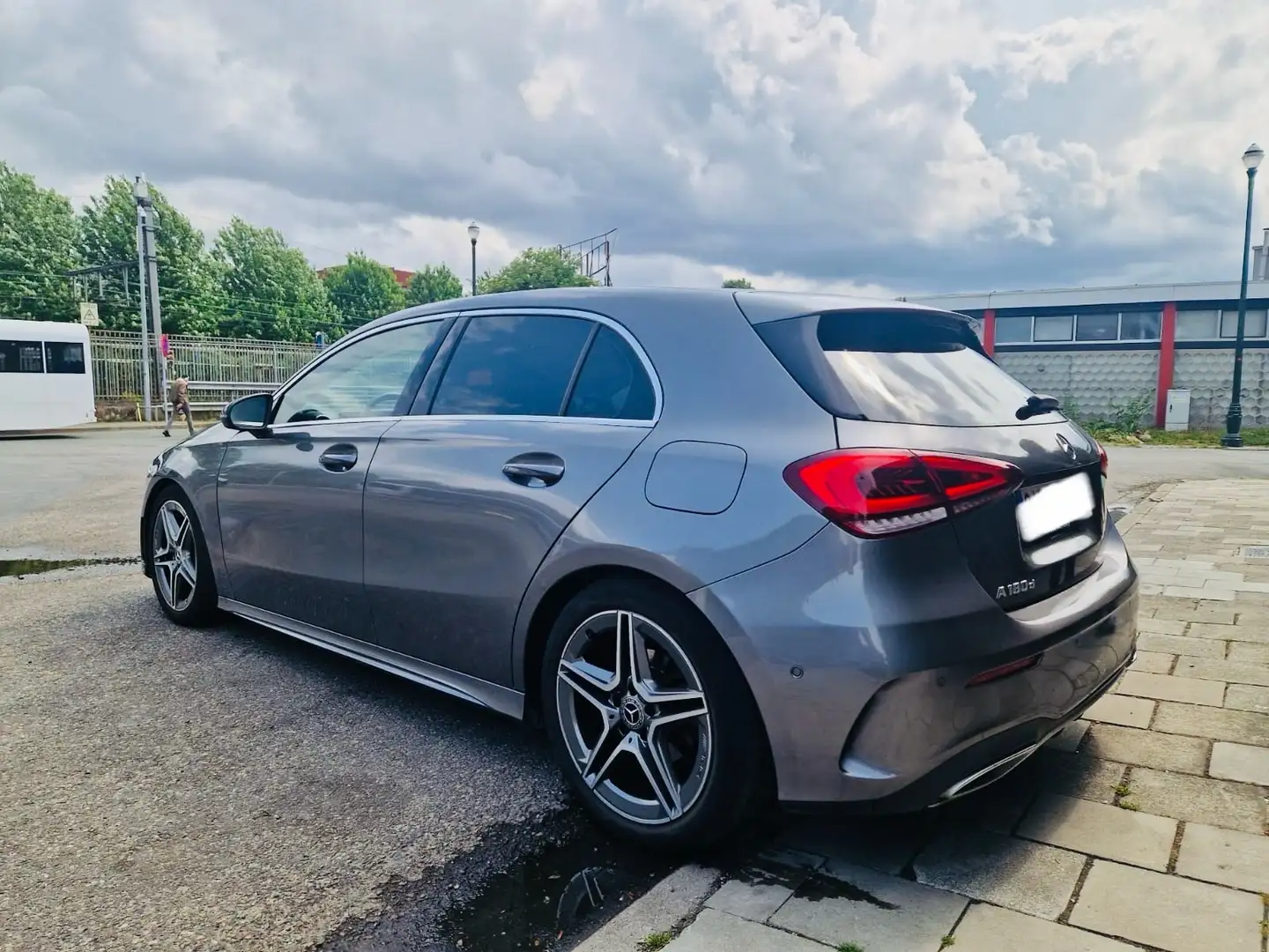 Mercedes-Benz A 180 d Business Solution AMG - 1