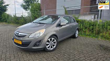 Opel Corsa 1.2-16V Anniversary Edition