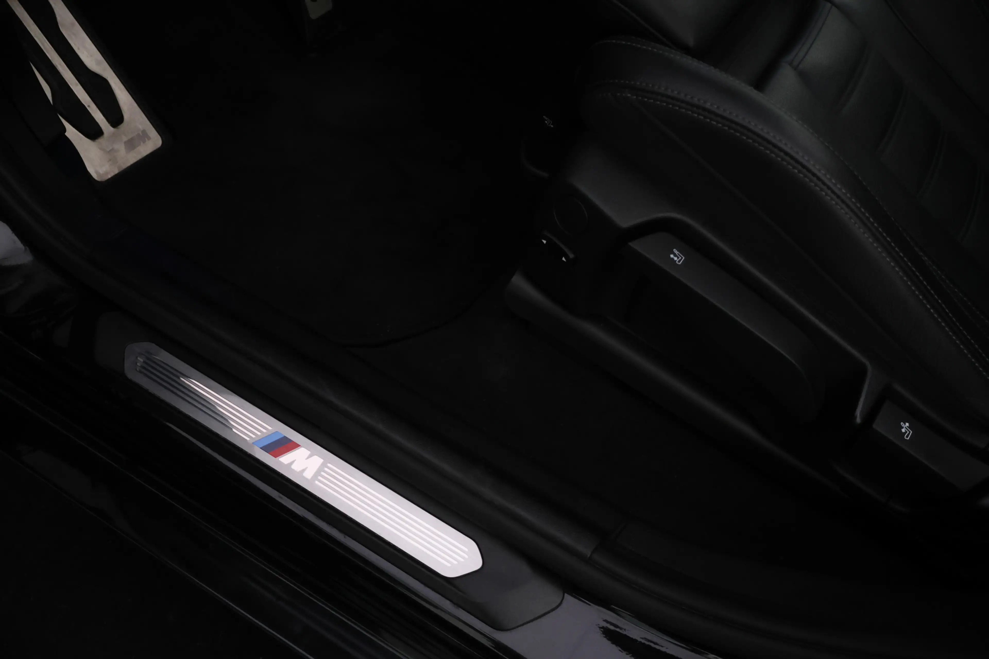 BMW X4 xDrive30i High Executive PANO | HARMAN KARDON | LA — photo 28
