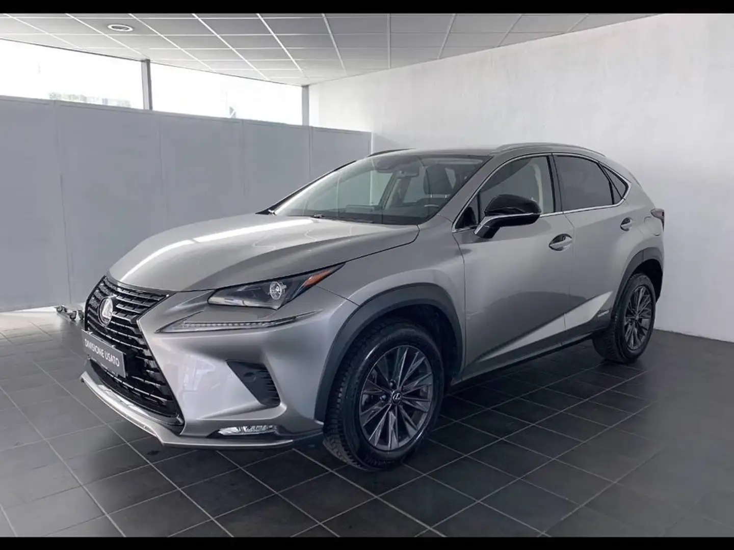 Lexus NX 300 h 2.5 Premium 4wd cvt - 1
