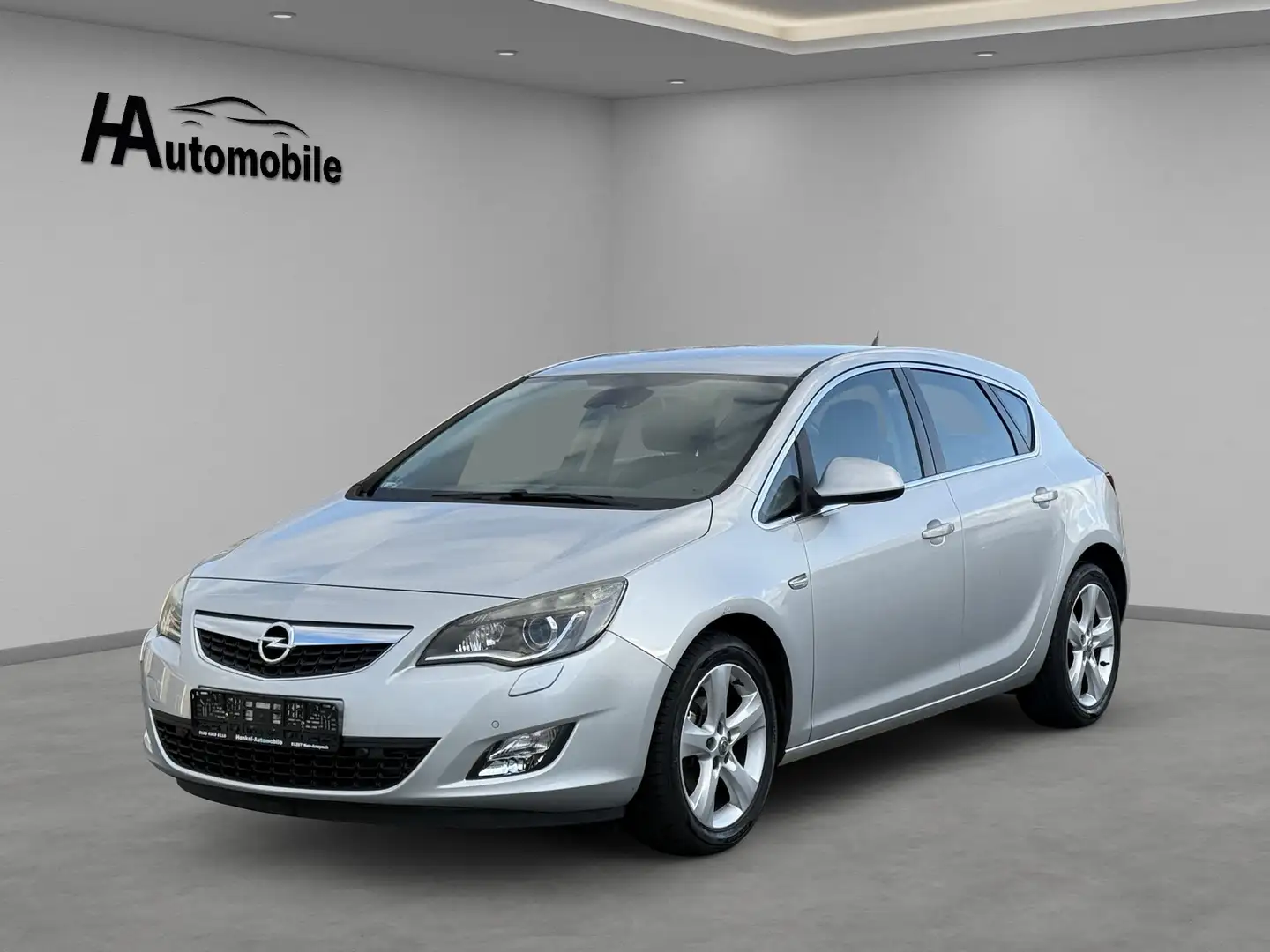 Opel Astra Cosmo *SHZ *PDC *KLIMAAUTO *ZV *TÜV *SCHECKHEFT Silber - 1