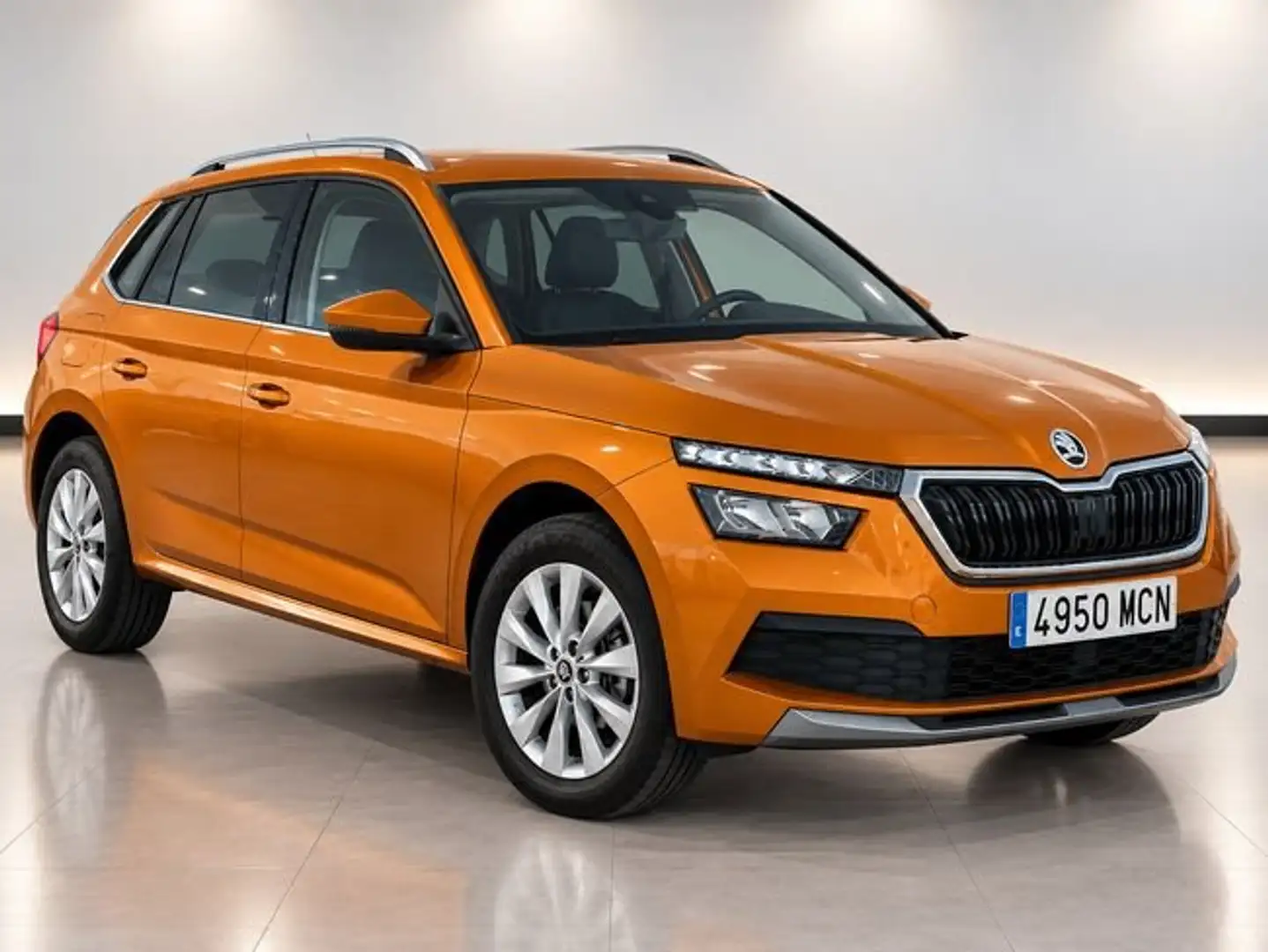 Skoda Kamiq 1.0 TSI Ambition 81kW Naranja - 1