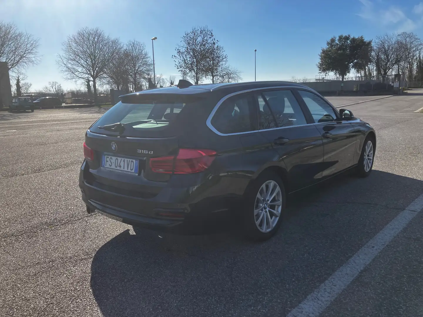 BMW 316 Serie 3 Touring 316d Business Nero - 1
