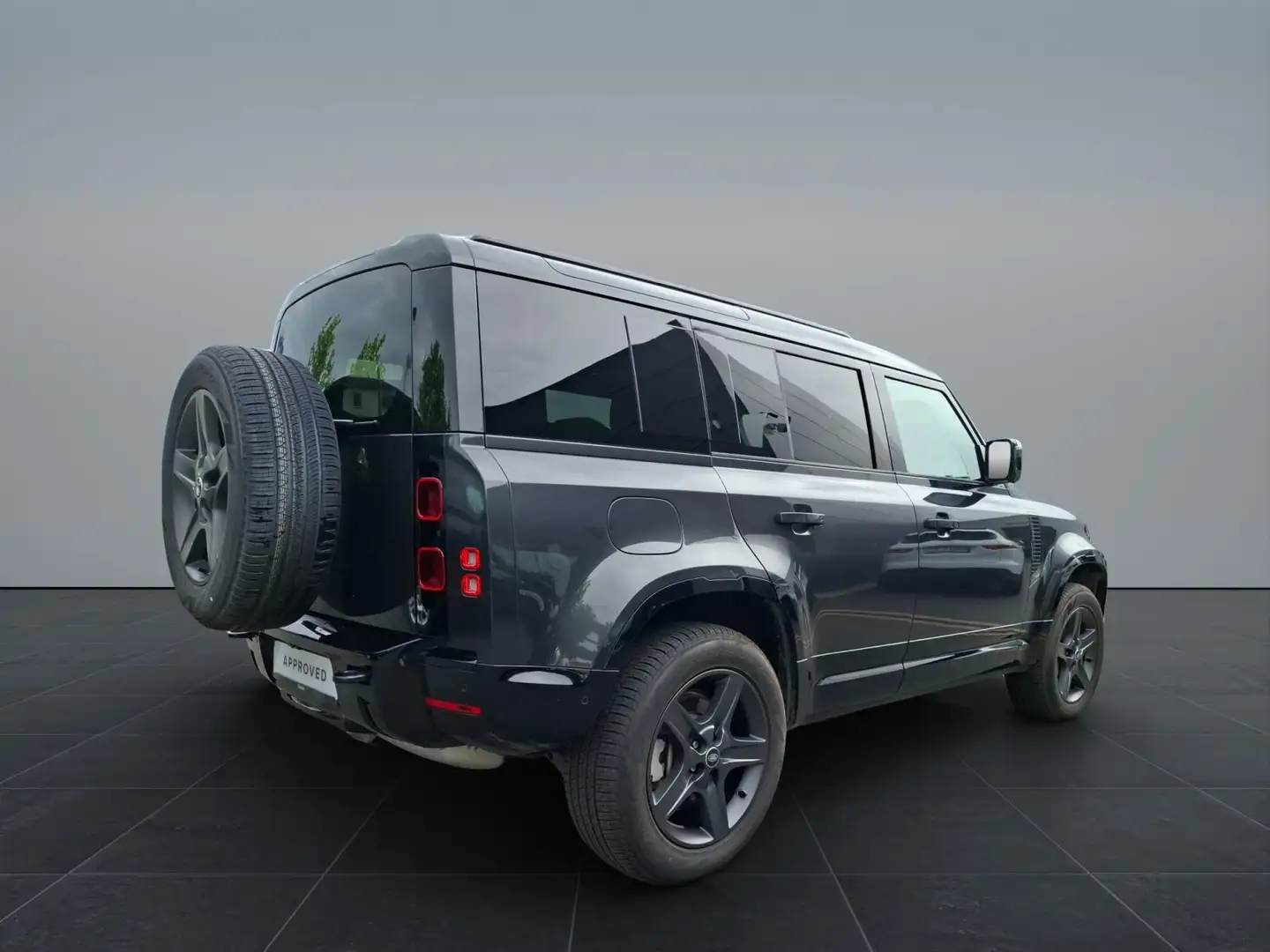 Land Rover Defender 110 D300 X-DYNAMIC SE Winter Pack AHK P Grey - 2