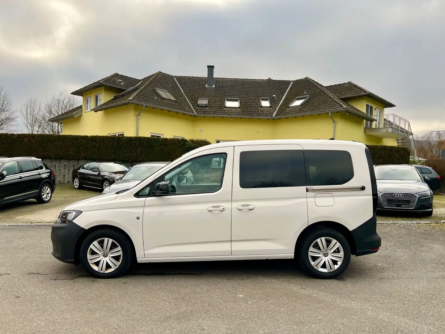 Volkswagen Caddy 2.0 TDI DSG Klima-Tempomat-PDC Blanc - 1