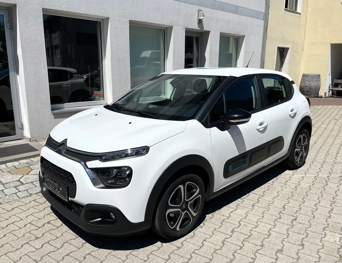 Citroen C3 Feel Pack 1.5 Diesel, Klimaautomatik, Serviceheft Weiß - 1