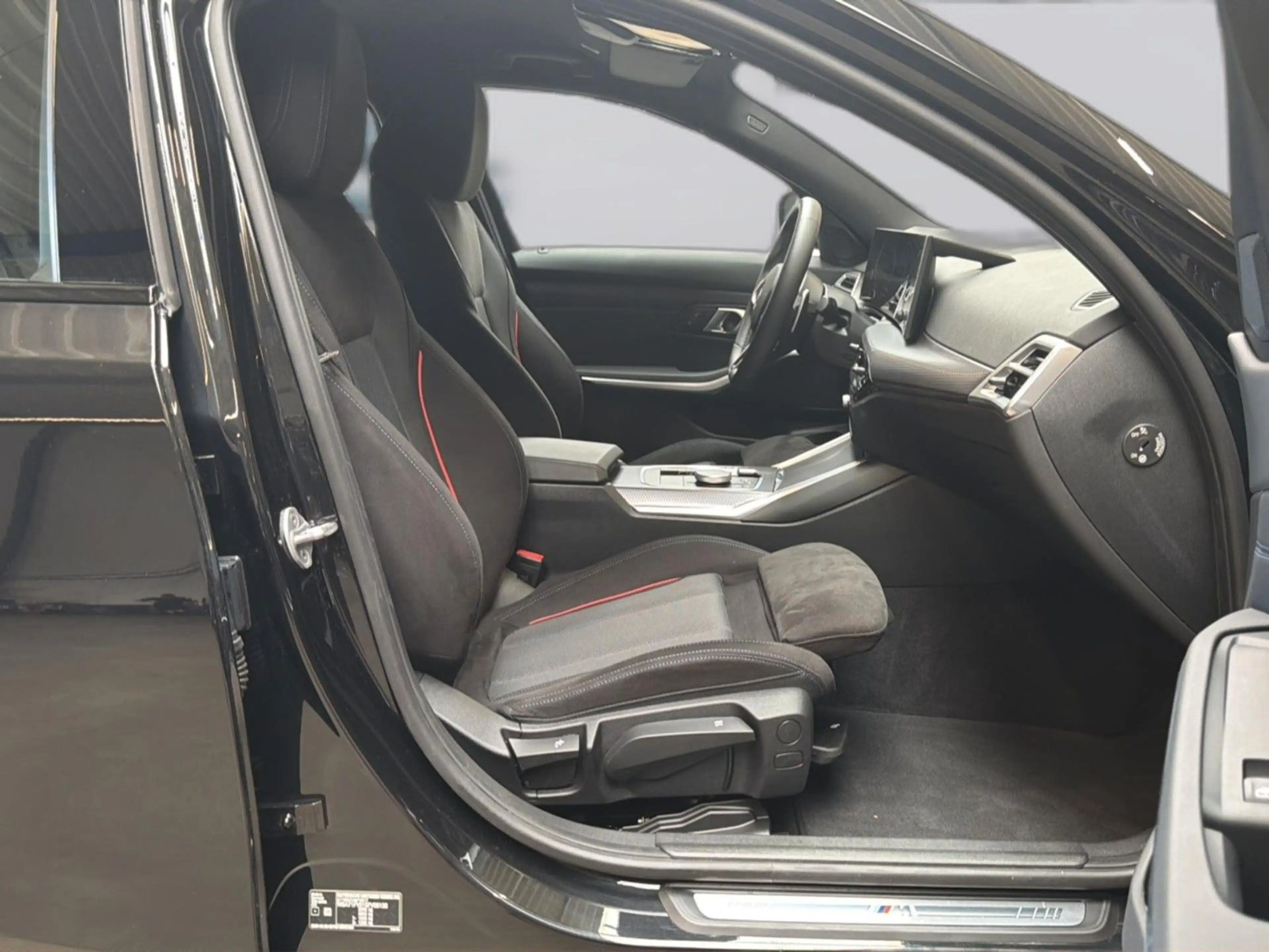 BMW 330 i Touring xDrive M Sport ACC FL2 HiFi LED 3ZK — photo 12