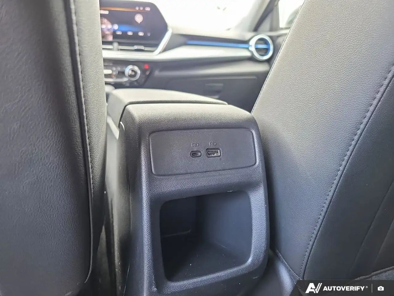 Chevrolet Trax снимка Chevrolet Trax