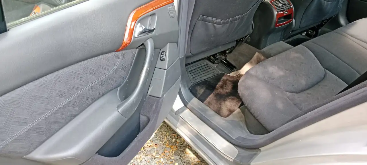 Mercedes-Benz S 320, foto 10