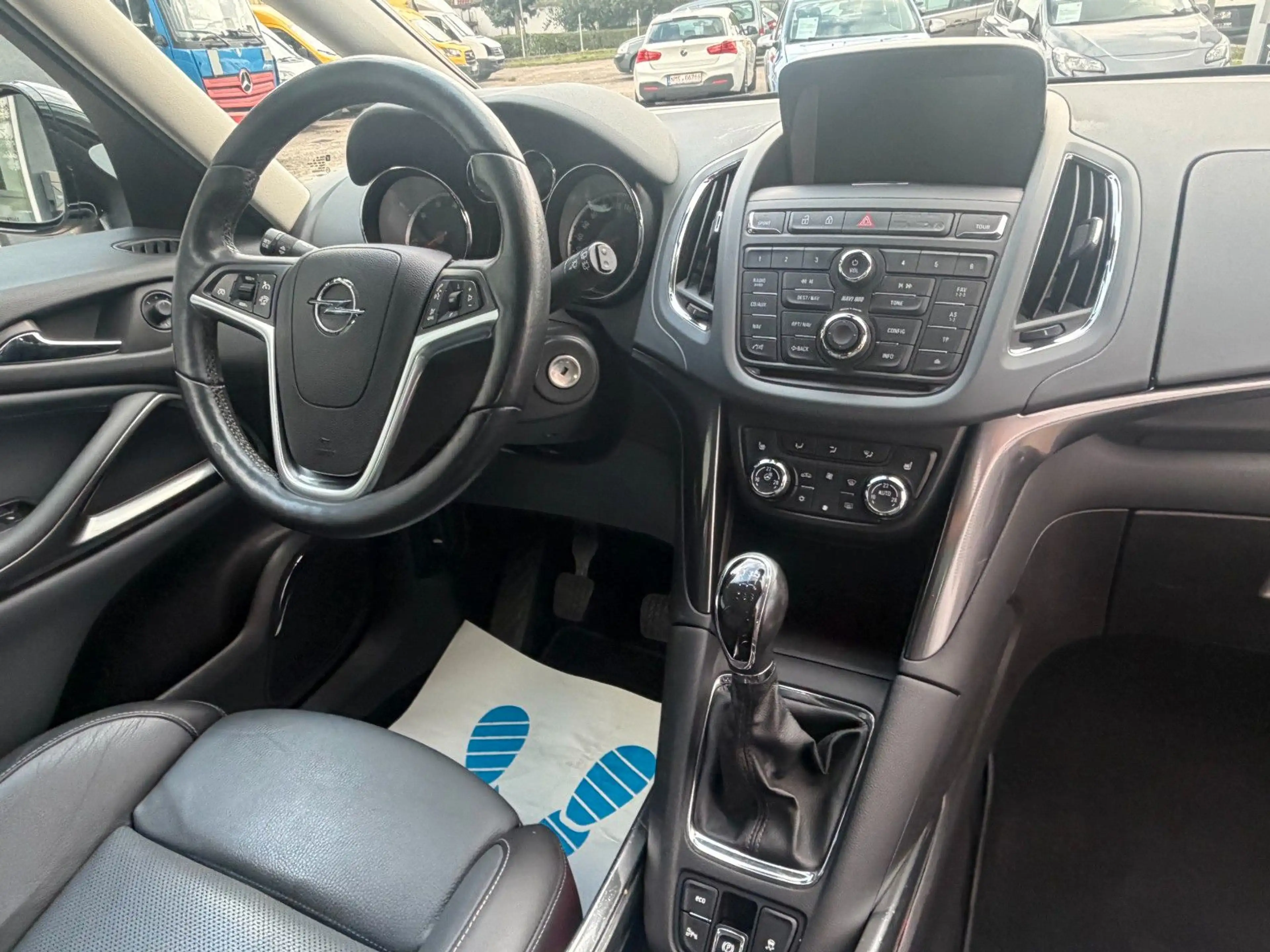Opel Zafira Tourer 1.6 CDTI Innovation/ Navi/ Leder — photo 13