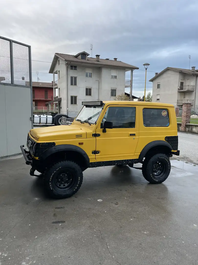Suzuki Santana - 1