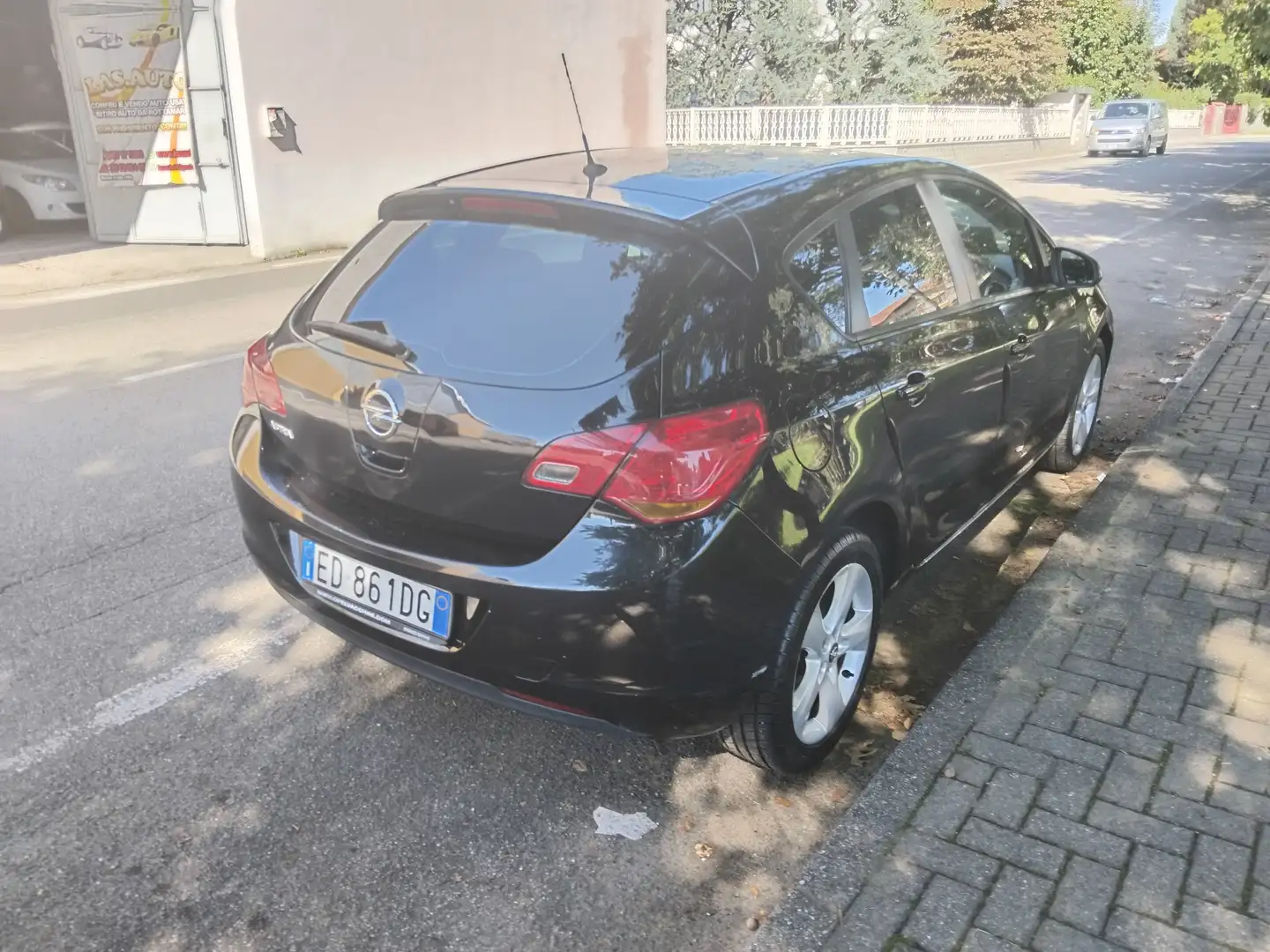 Opel Astra Astra IV 2010 5p 1.4 Elective 100cv - 2