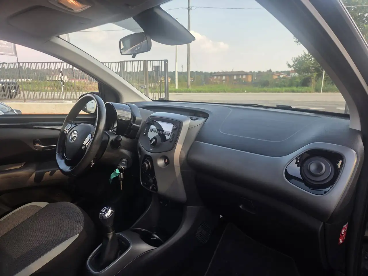 Toyota Aygo II 2018 5p 1.0 x-cool 72cv, миниатюра 9