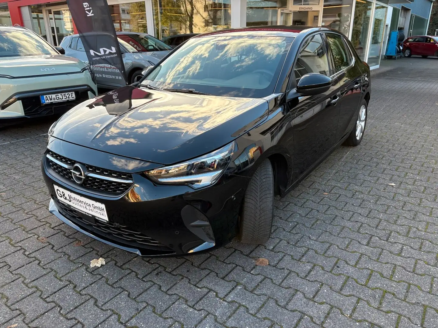 Opel Corsa F Elegance PDC, LED, AppleCarPlay Schwarz - 1