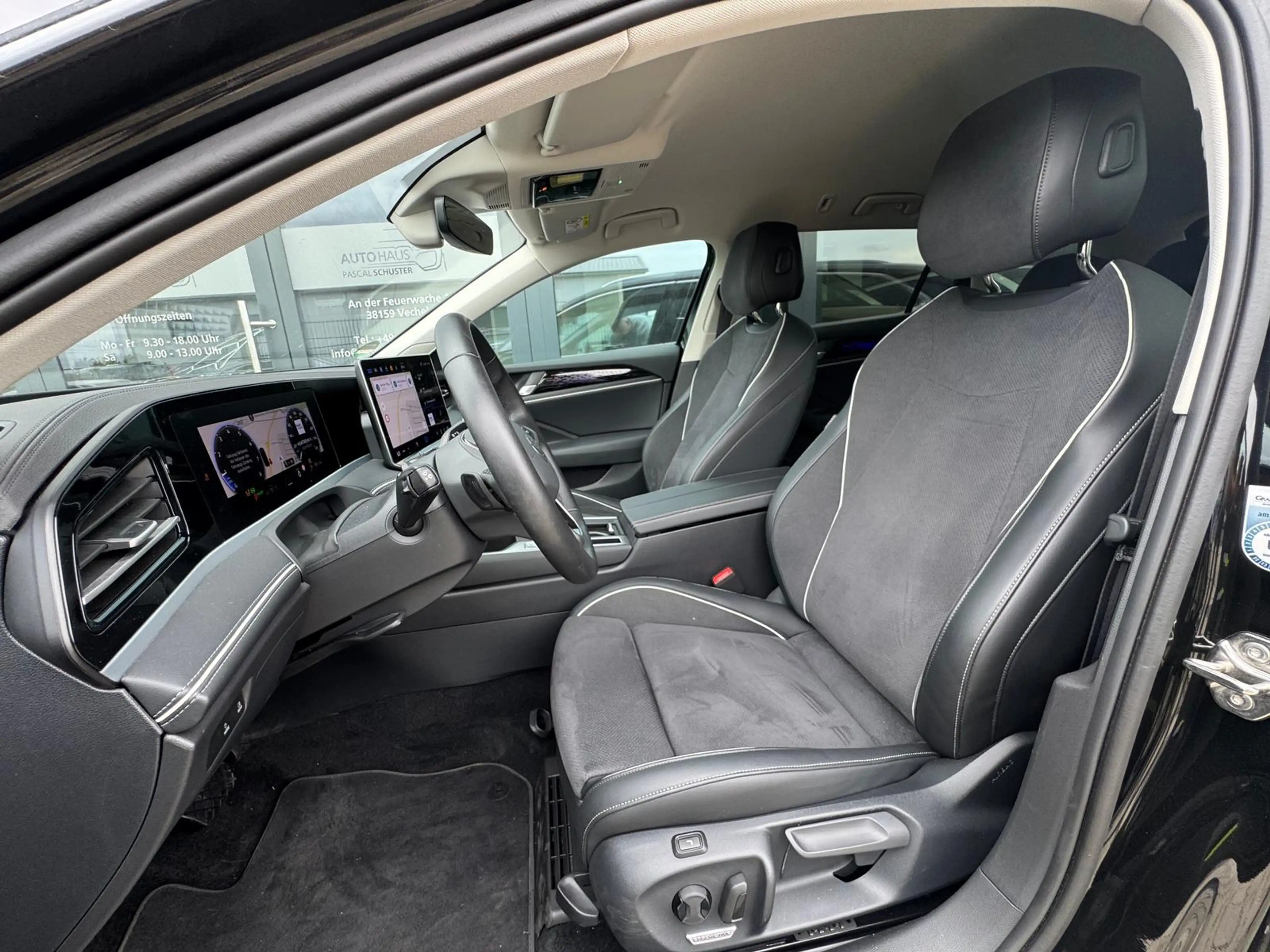 Volkswagen Passat Variant 1.5 eTSI/LED/AHK/360 KAM/LEDER/ — photo 3