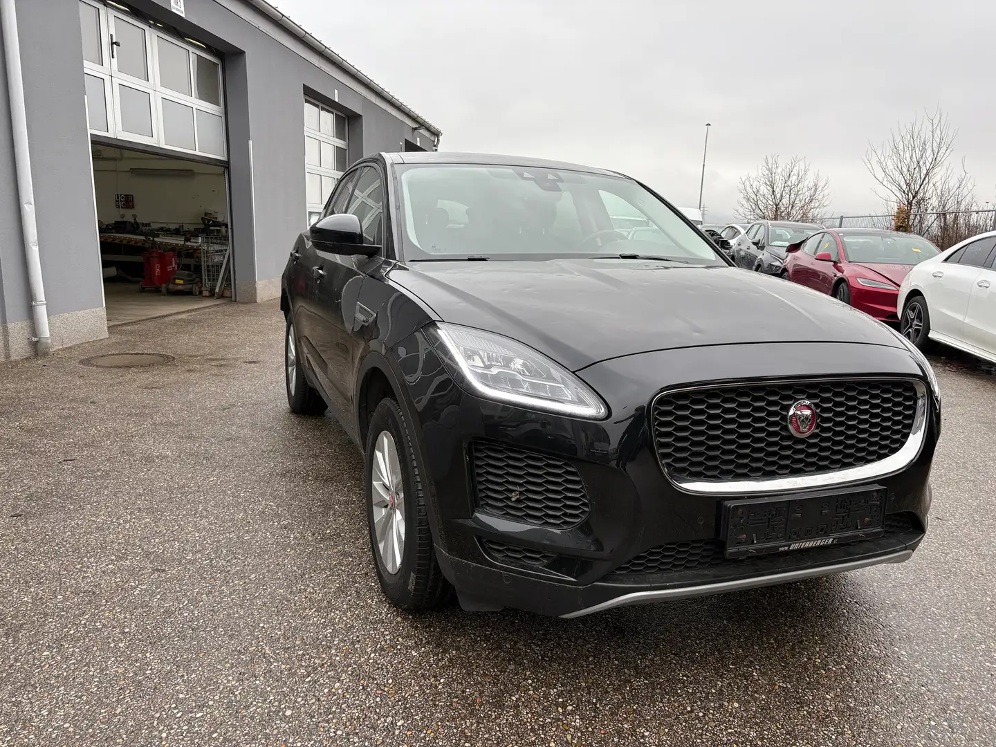 Jaguar E-Pace D150 AWD Aut. R-Dynamic S Noir - 2
