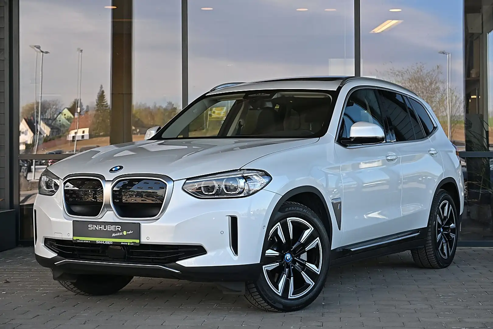 BMW iX3 Inspiring ACC, DrivingProf, Navi, Kamera, Panor... Weiß - 1