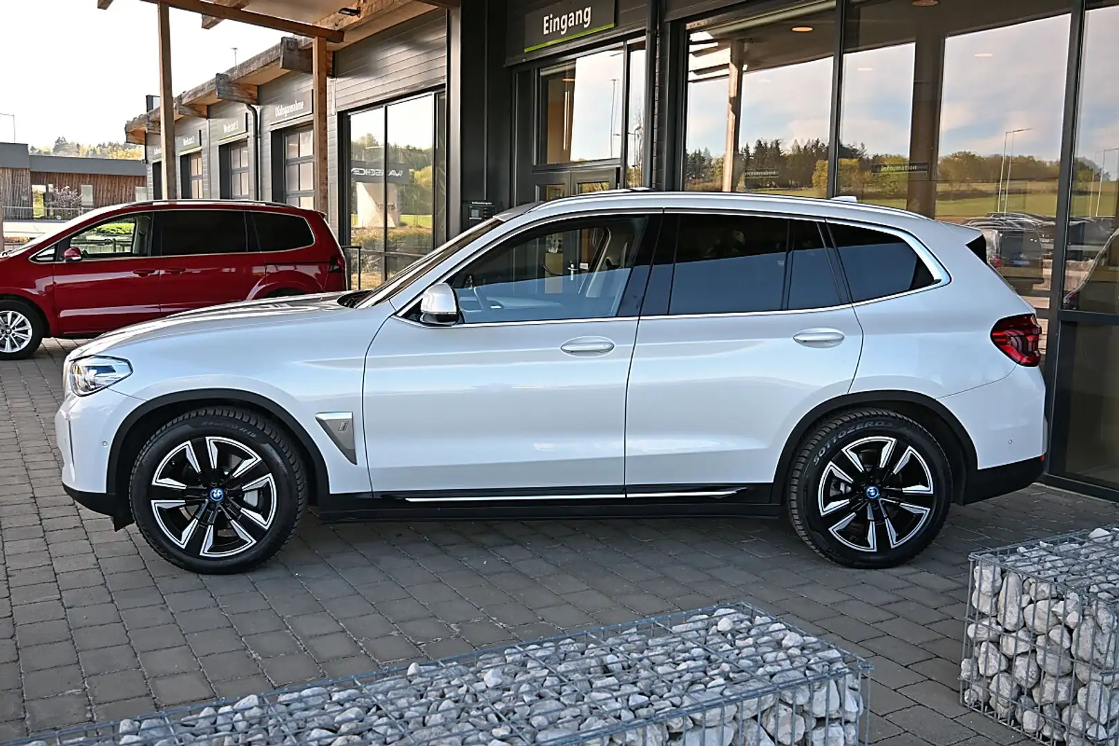 BMW iX3 Inspiring ACC, DrivingProf, Navi, Kamera, Panor... Weiß - 2