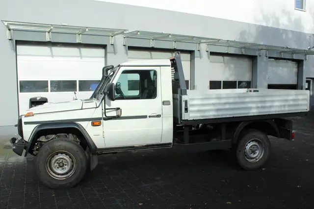 Mercedes-Benz G 300 G300 CDI Professional lange Radstand Schneeschild