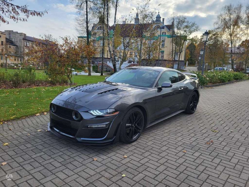 Ford Mustang Aut. - foto 1