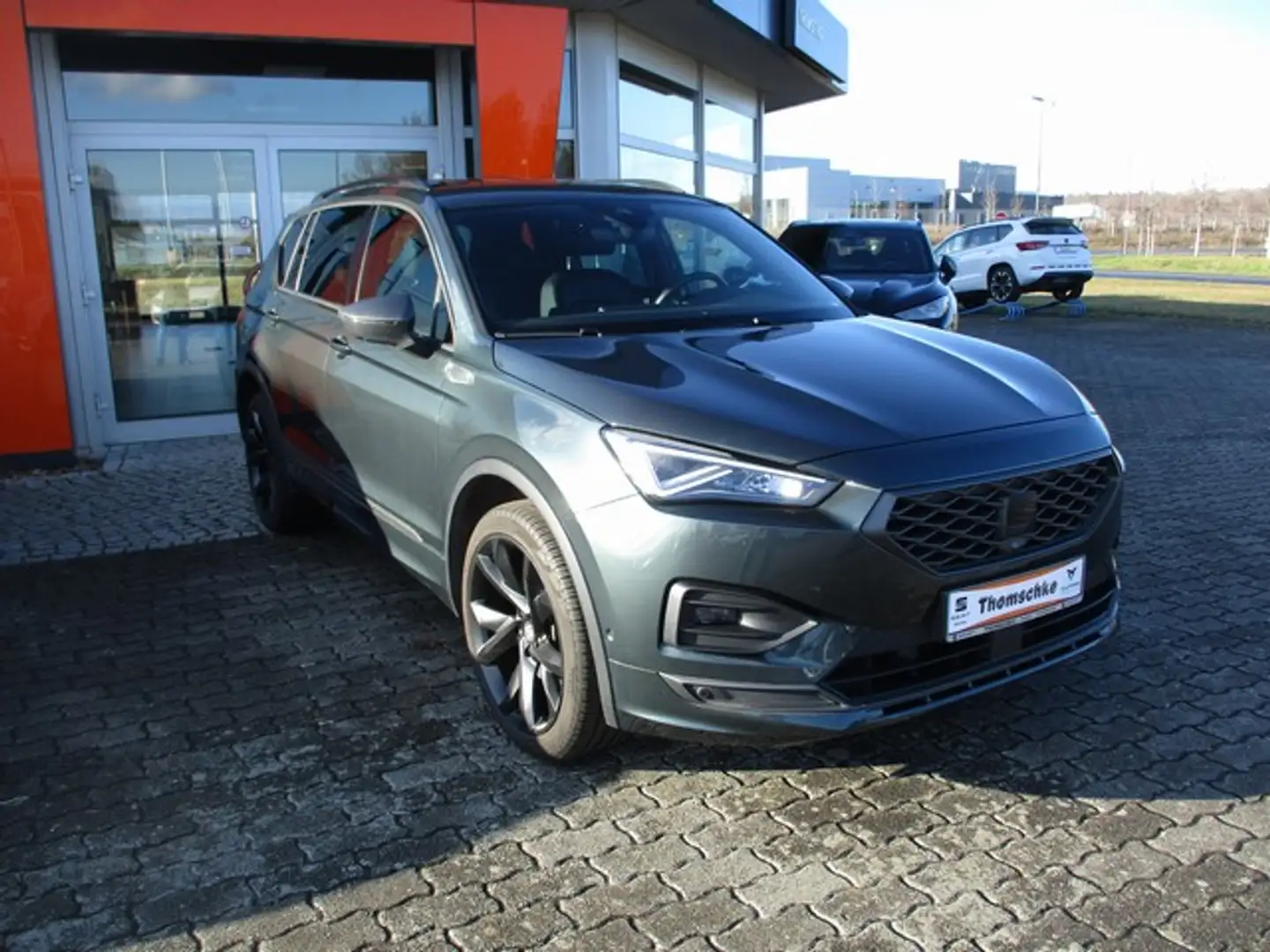 SEAT Tarraco Tarraco 2.0 TSI 4Drive FR Grün - 2