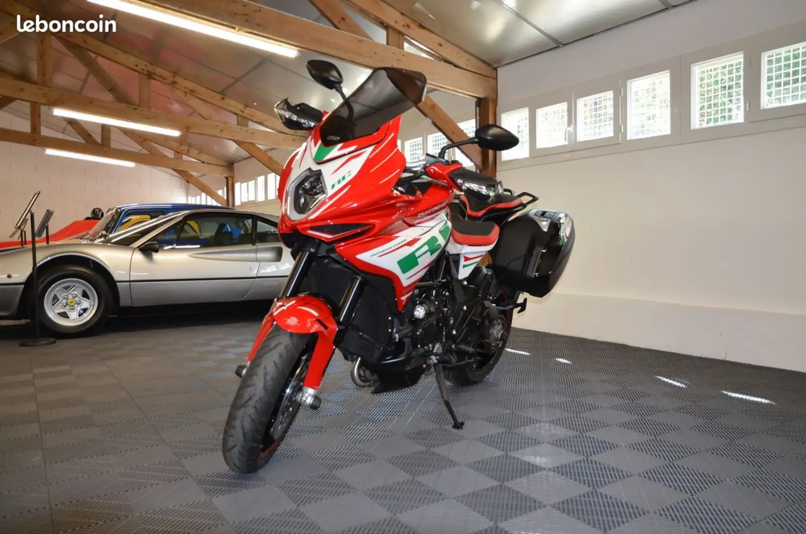 MV Agusta Turismo Veloce 800 MV AGUSTA - 1