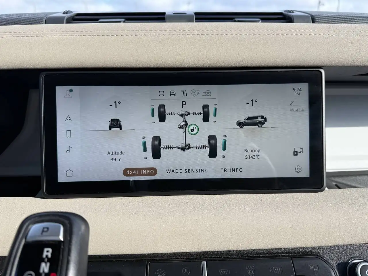 Land Rover Defender снимка Land Rover Defender