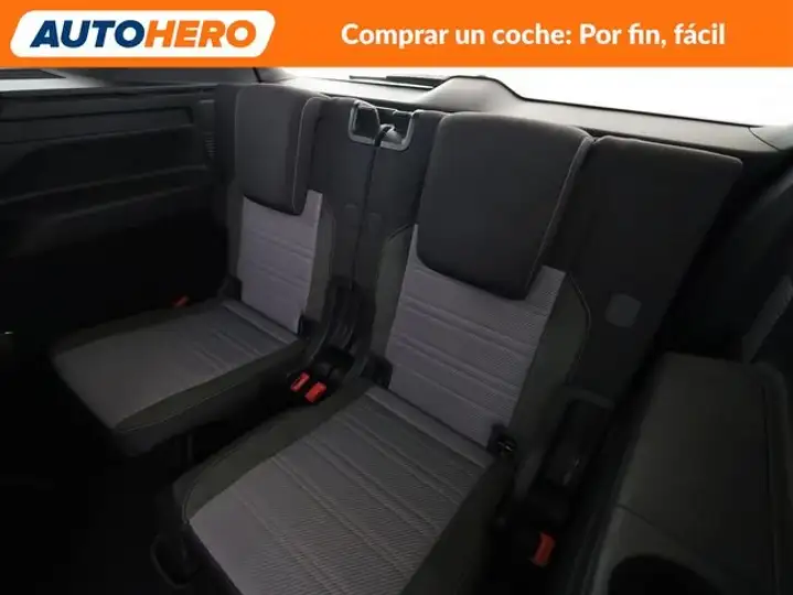 Volkswagen Touran 2019, foto 37