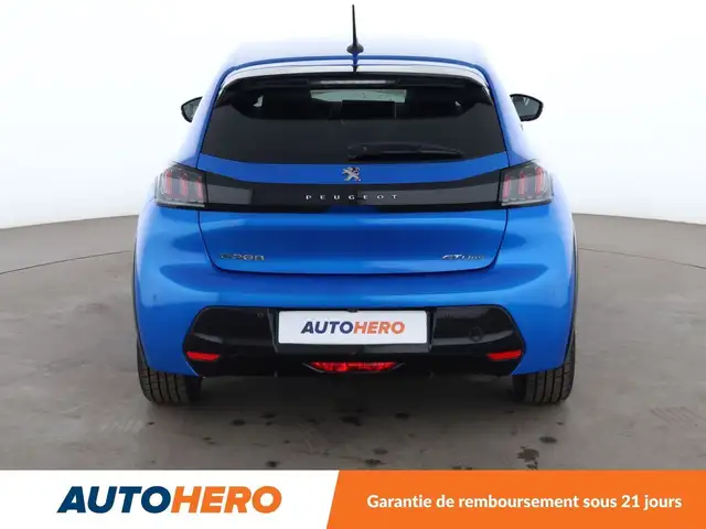 Peugeot 208 view 5