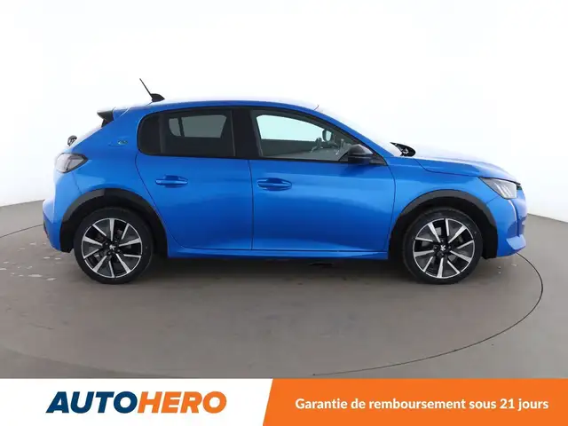 Peugeot 208 view 7