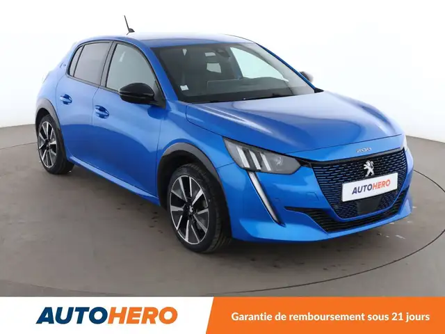 Peugeot 208 view 8