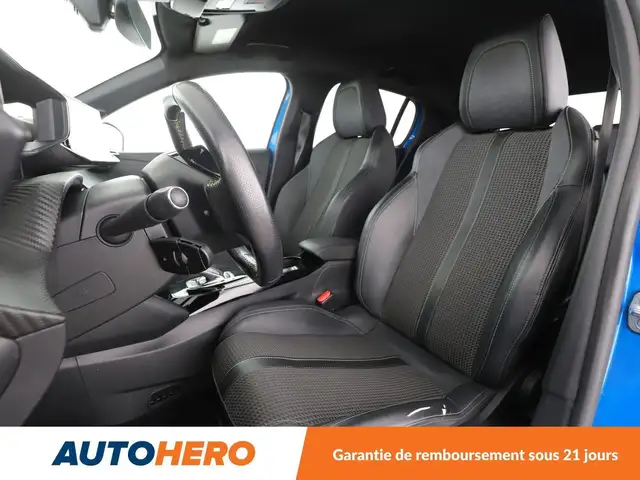 Peugeot 208 view 10