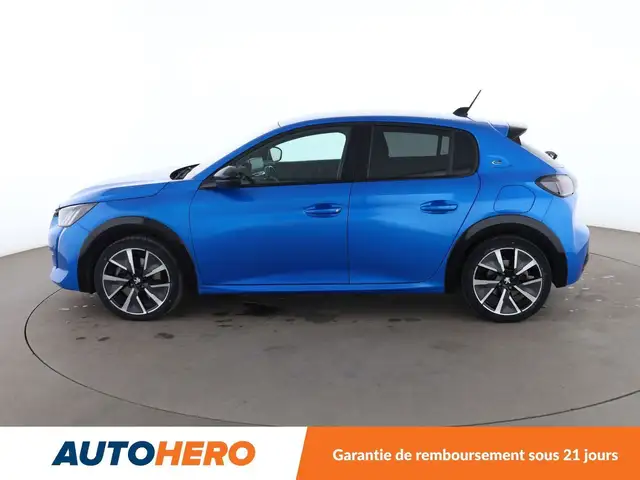 Peugeot 208 view 3