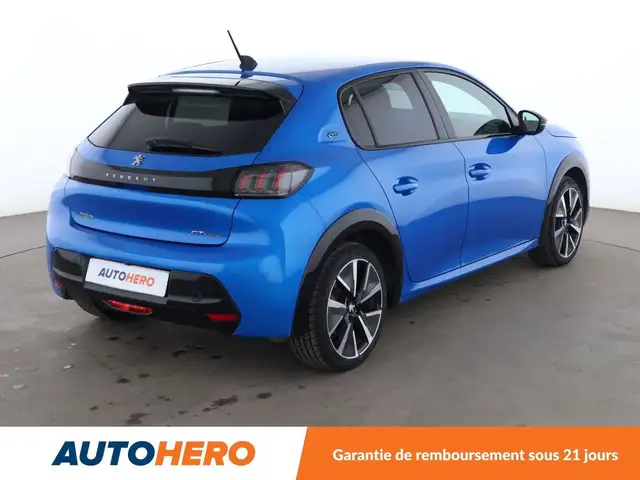 Peugeot 208 view 6