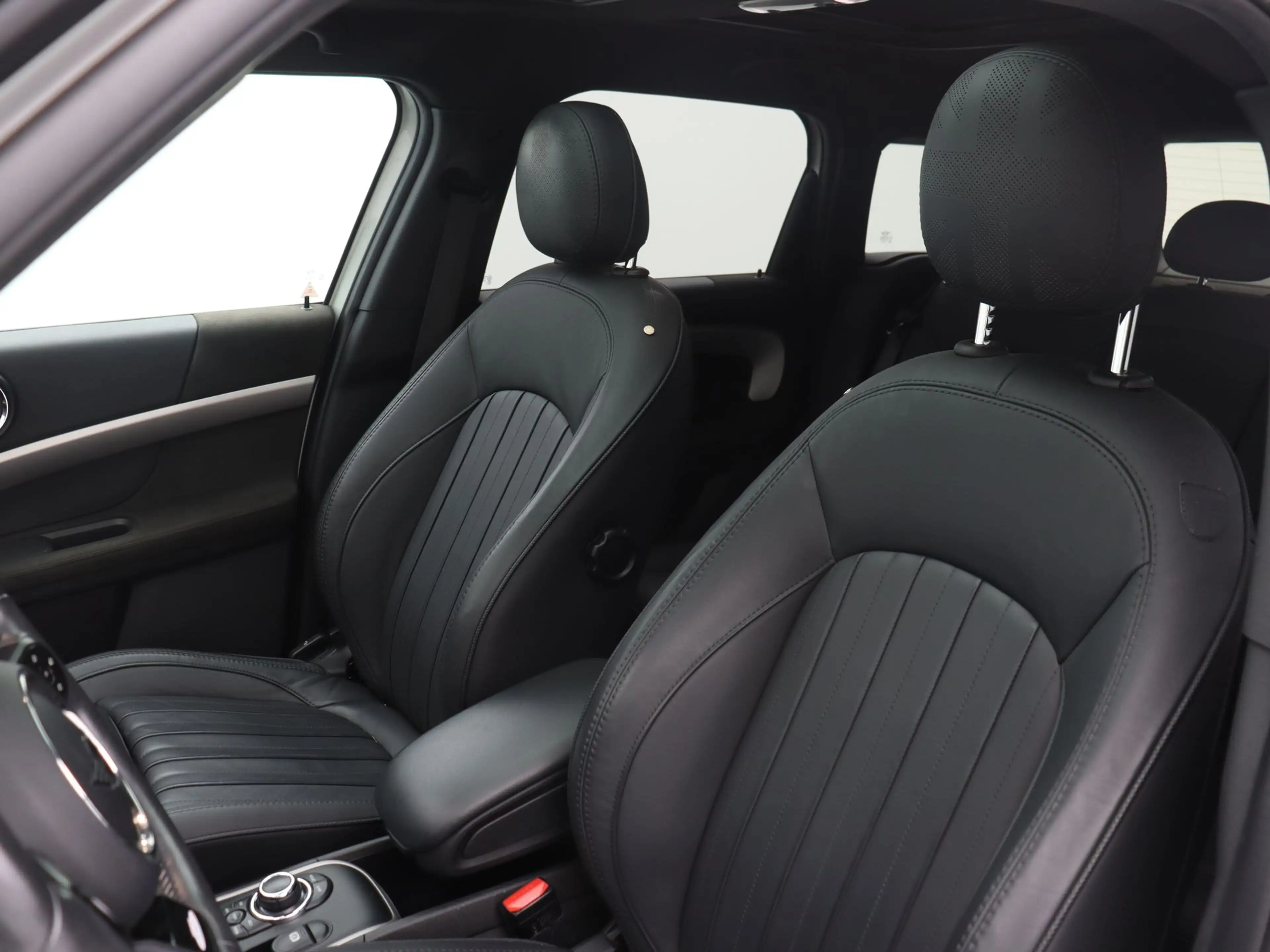 MINI John Cooper Works Countryman SE ALL4 JCW-Trim — photo 4