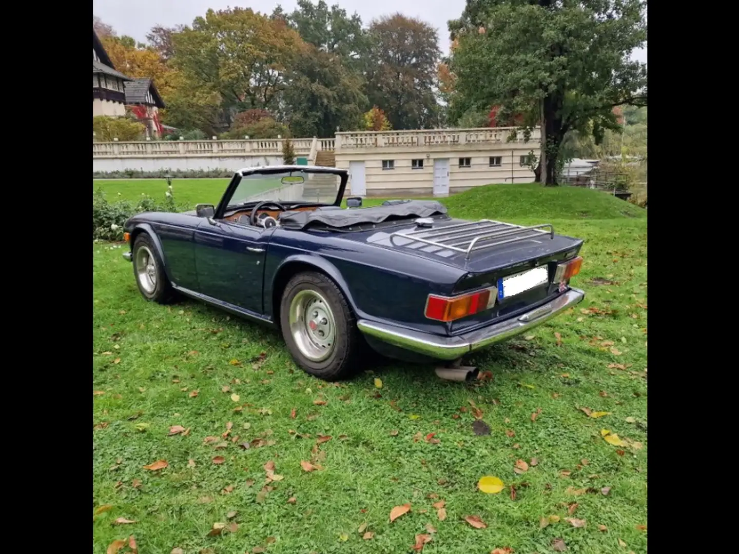 Triumph TR6 Blau - 2