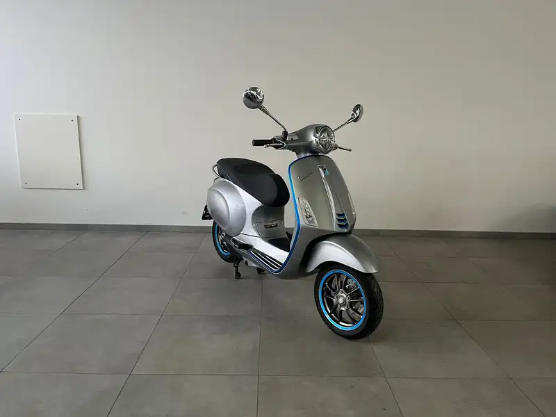 Vespa Elettrica 70 km/h - foto 2