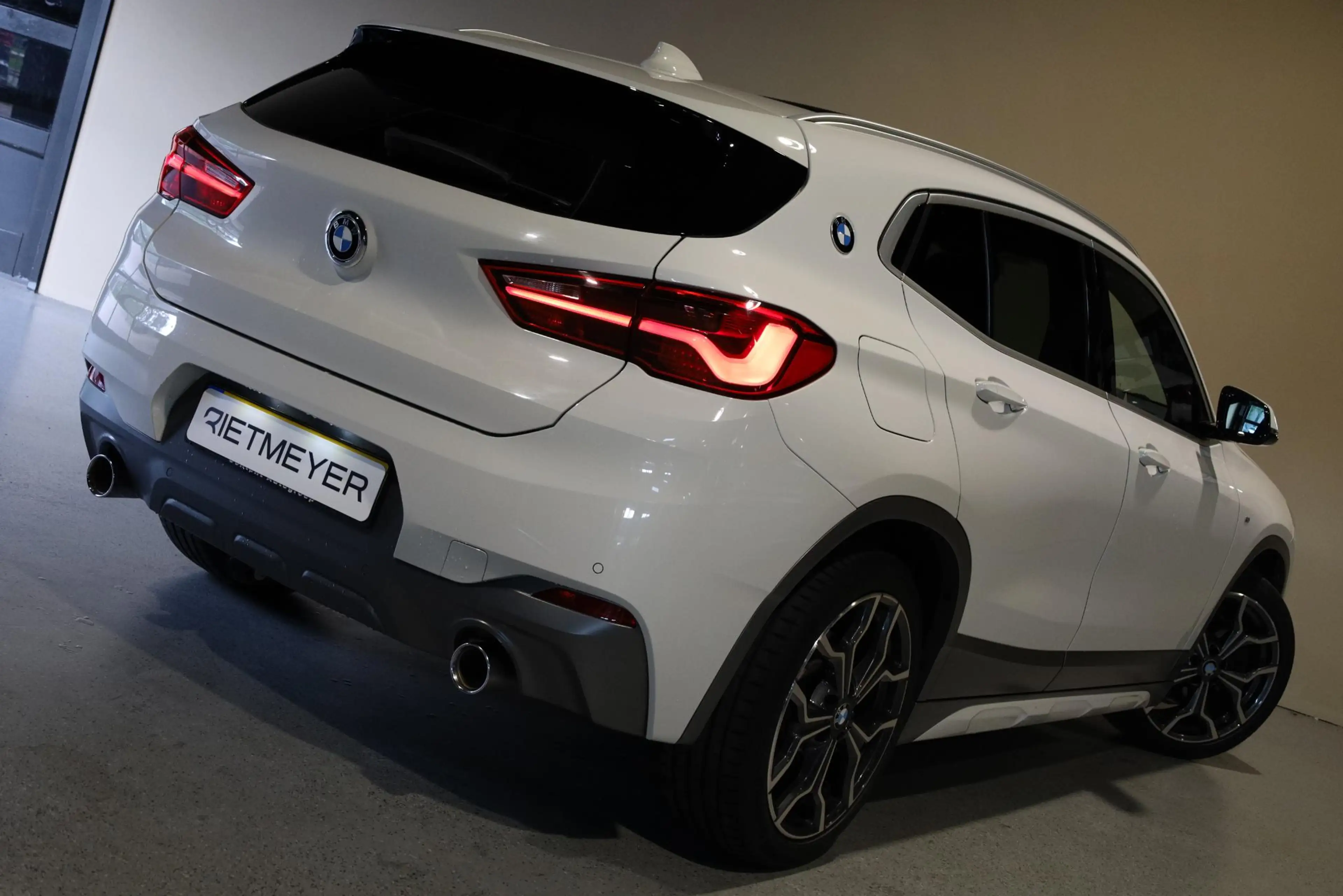 BMW X2 sDrive20i High Executive |Pano |Stoelverw. — photo 2