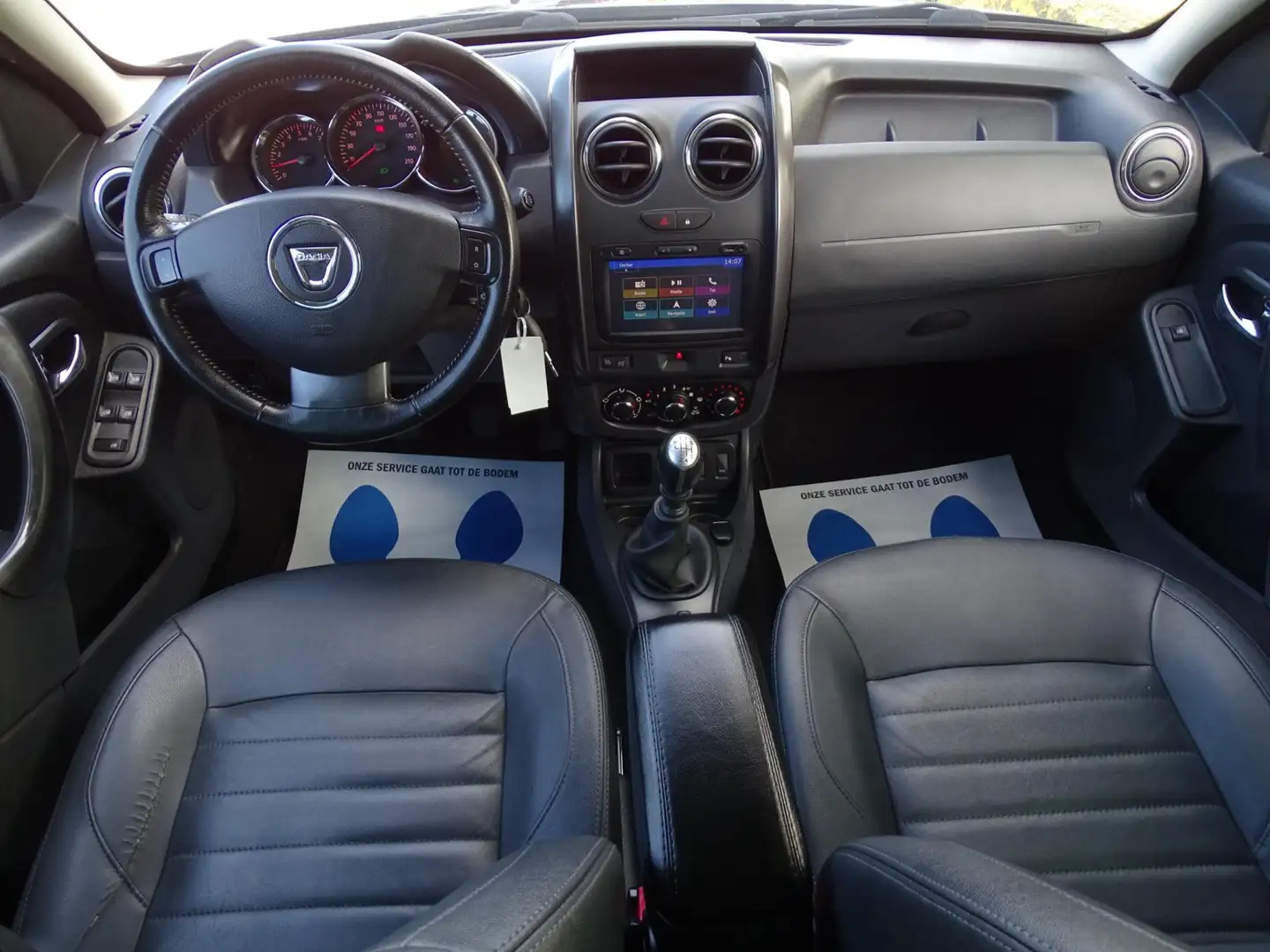 Dacia Duster 1.2 TCe 4x2 Prestige - NAVIGATIE - LEDER - CLIMATE Grijs - 2