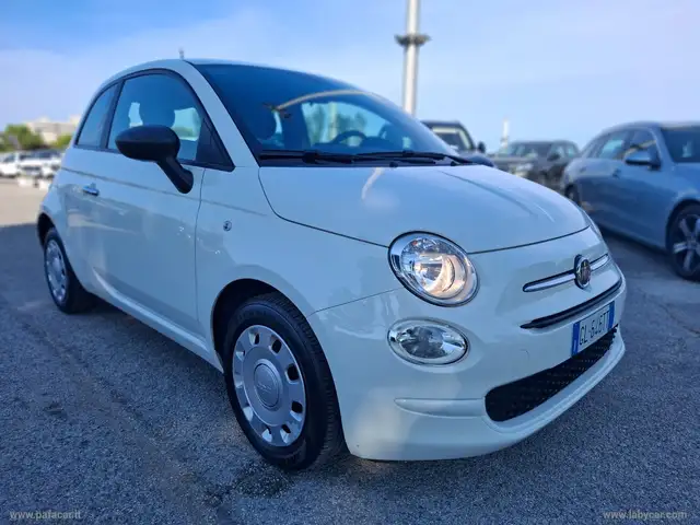 Fiat 500 view 3