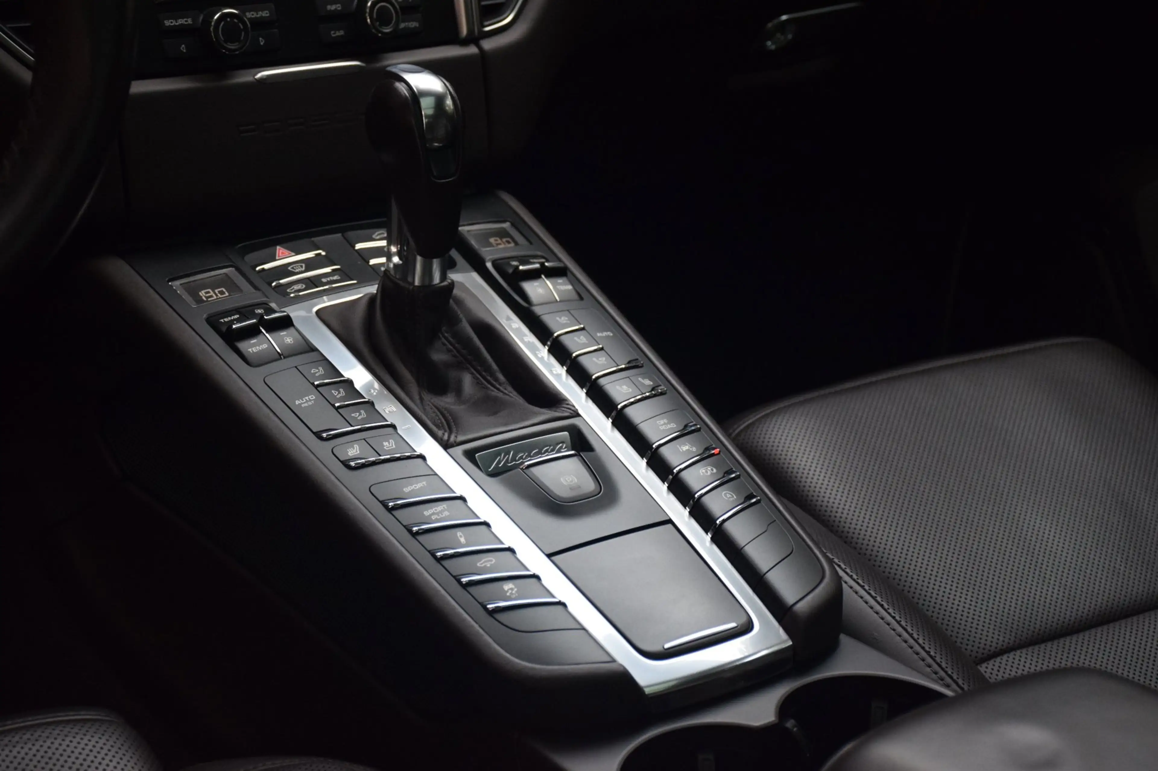 Porsche Macan 3.6 Turbo/FULL Option/Nooit overgespoten/Goed onde — photo 17