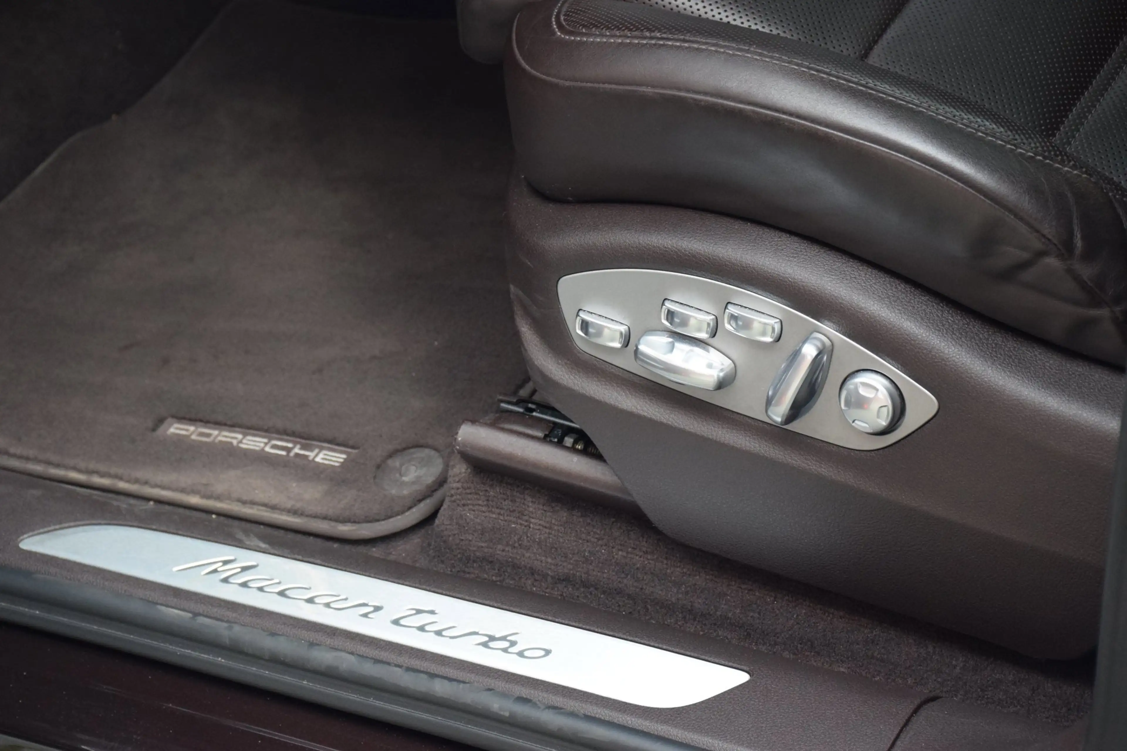 Porsche Macan 3.6 Turbo/FULL Option/Nooit overgespoten/Goed onde — photo 11