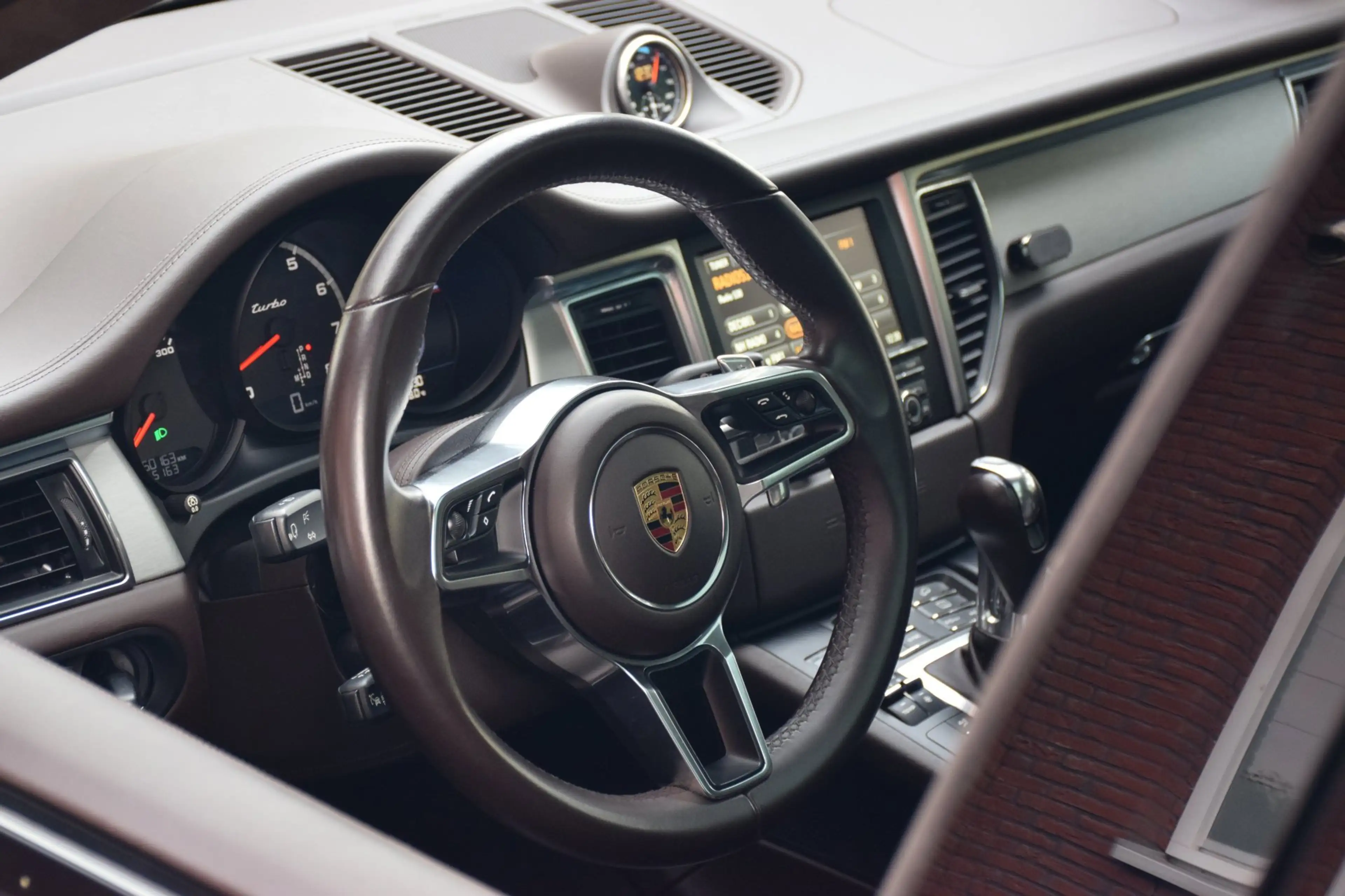 Porsche Macan 3.6 Turbo/FULL Option/Nooit overgespoten/Goed onde — photo 9