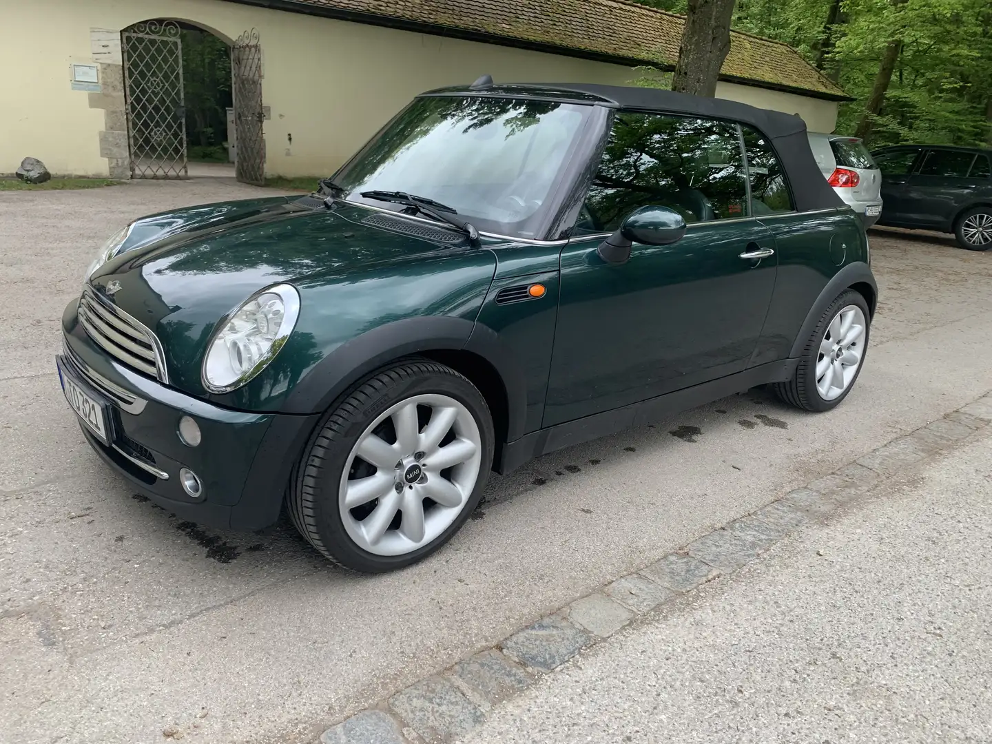 MINI Cooper Cabrio - 1