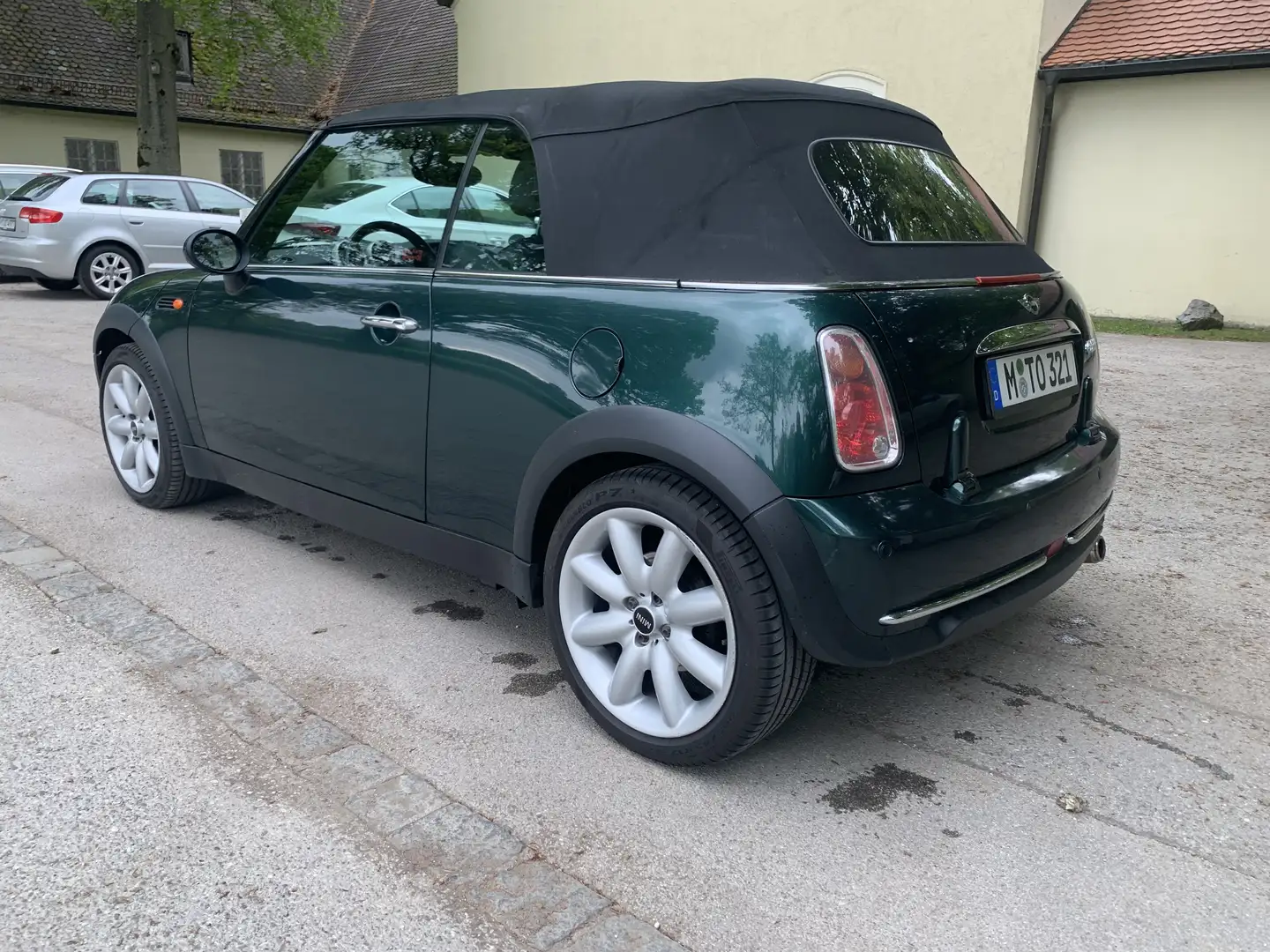 MINI Cooper Cabrio - 2