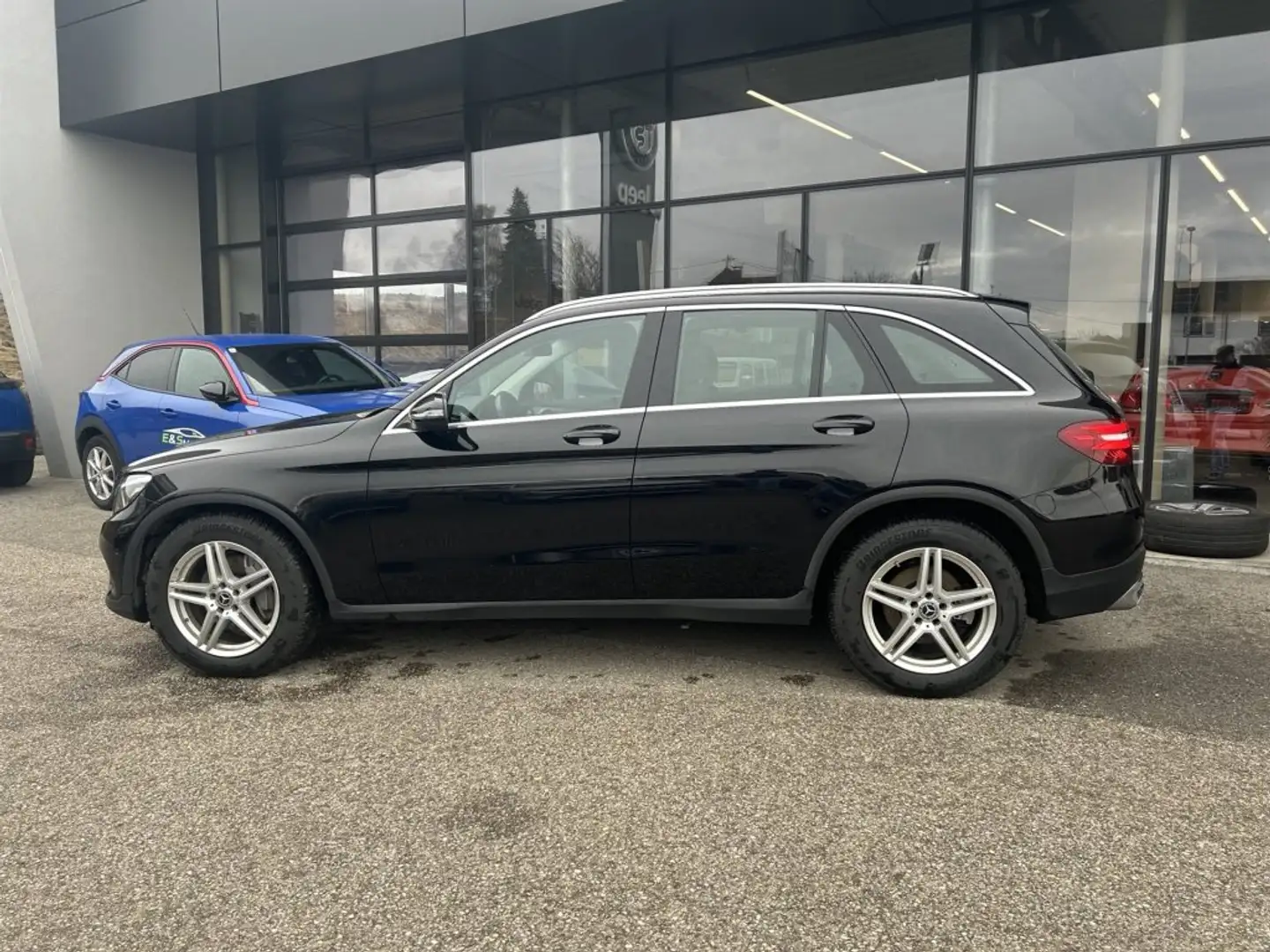 Mercedes-Benz GLC 220 Mercedes-Benz  4Matic *AHK* Schwarz - 2