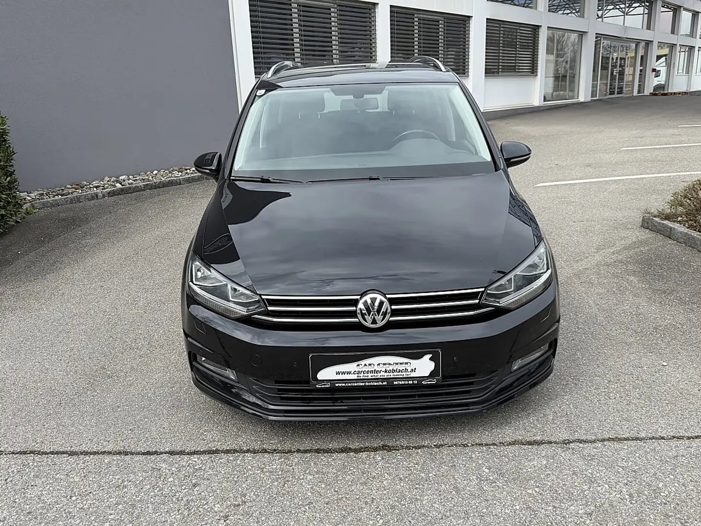 Volkswagen Touran Comfortline 1,6 SCR TDI 7 Sitzer Grau - 2