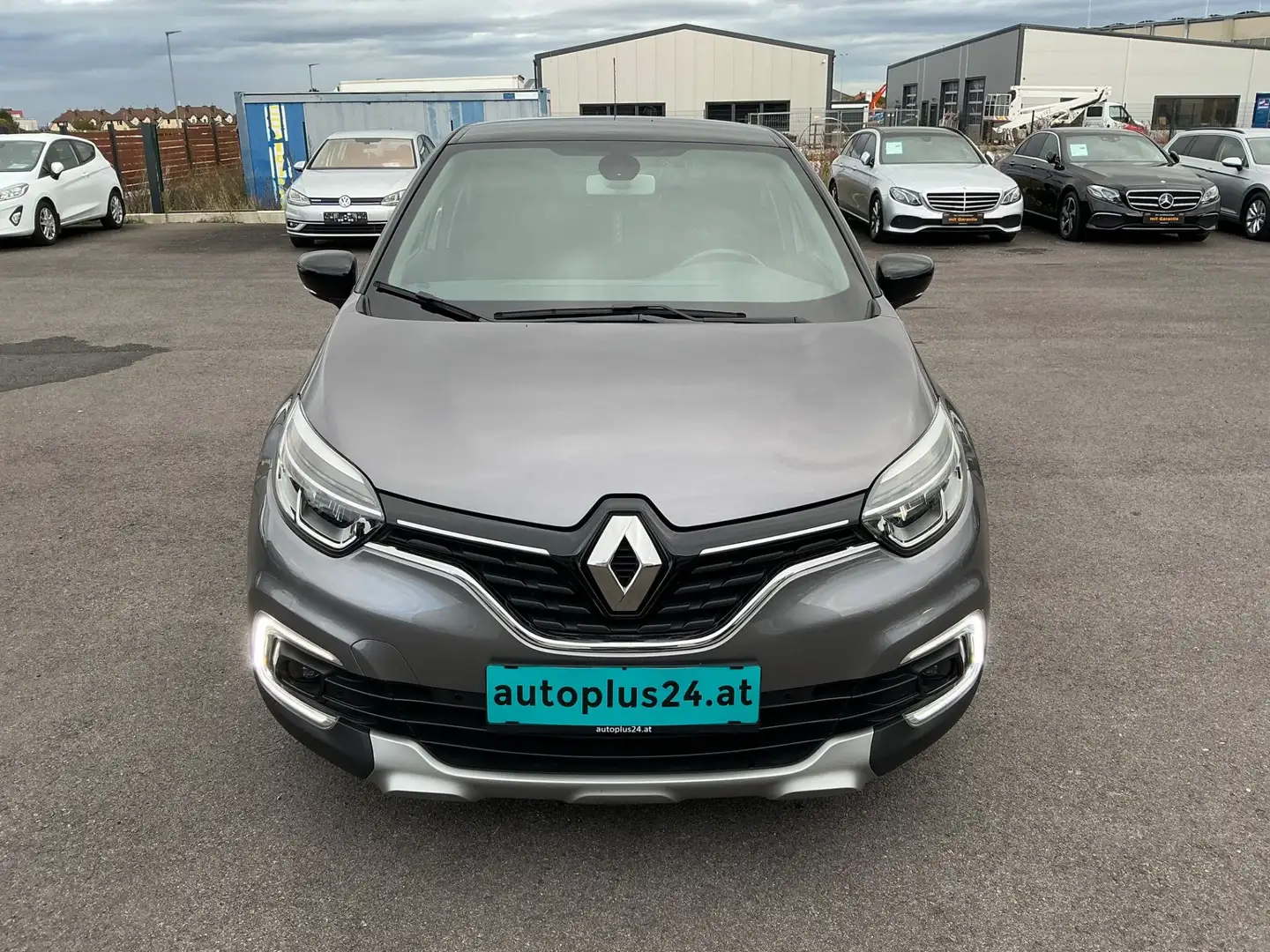 Renault Captur ENERGY TCe 120 Intens EDC Grijs - 2