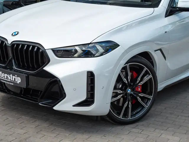 BMW X6 view 7