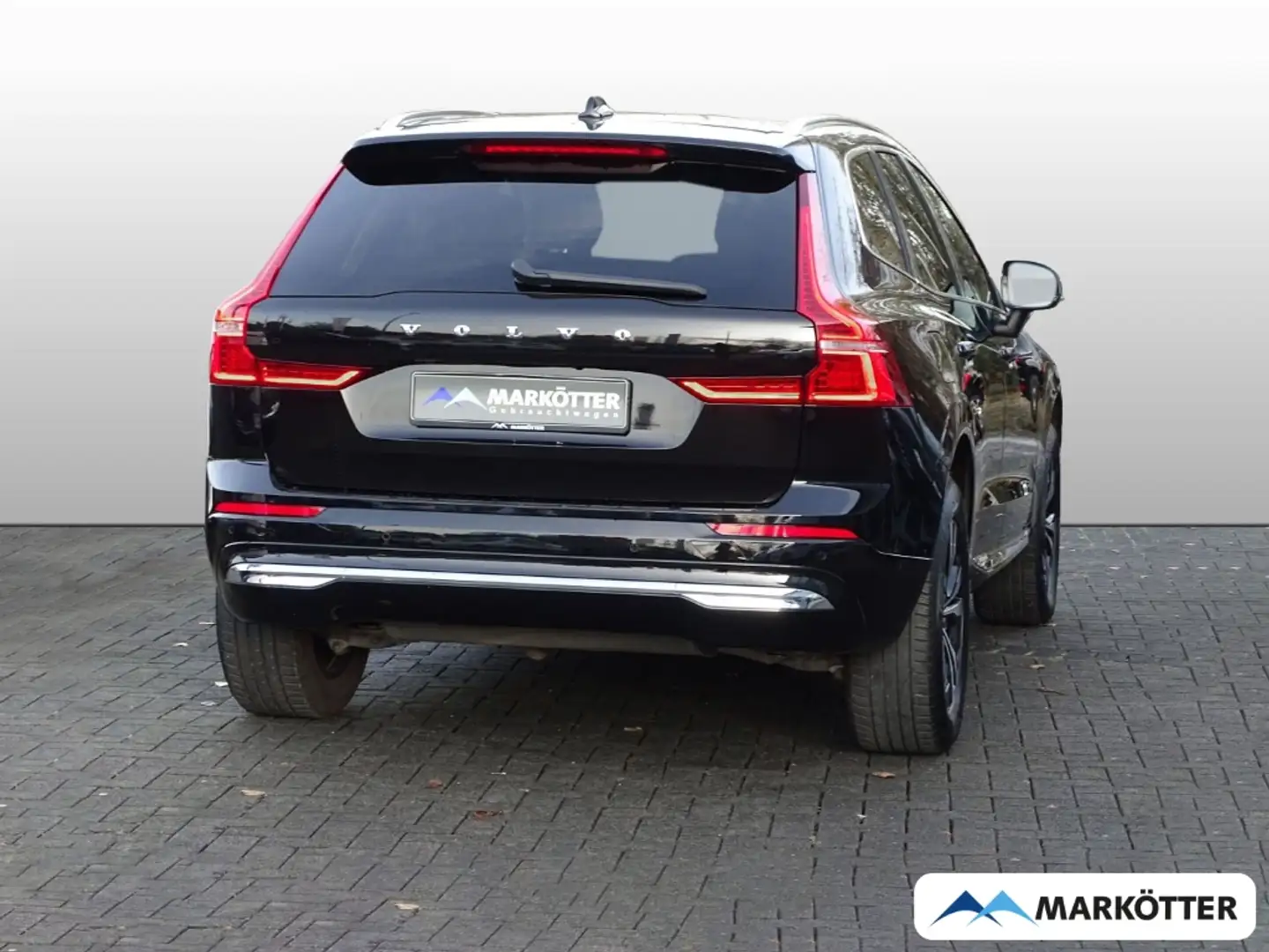 Volvo XC60 Inscription Expression Recharge Plug-In Hybrid AWD Schwarz - 2